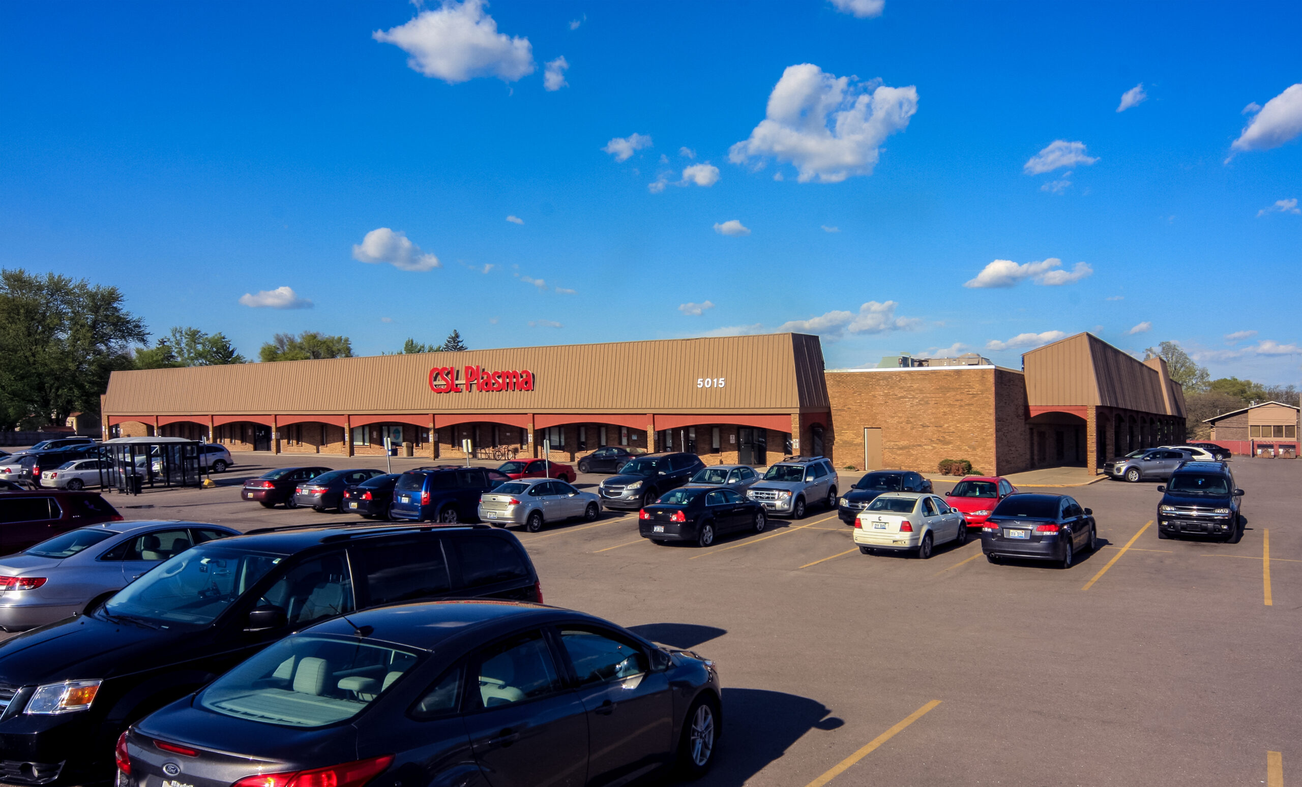 Jolly/Cedar Plaza in Lansing, MI Eyde Company